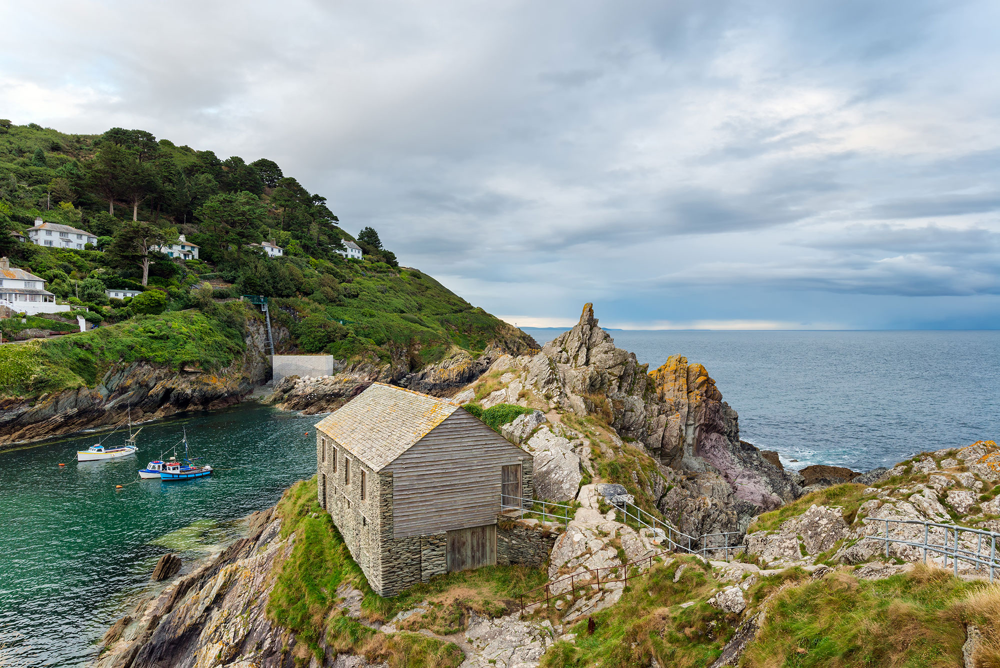 polperro-in-cornwall-2023-11-27-04-53-39-utc.jpg